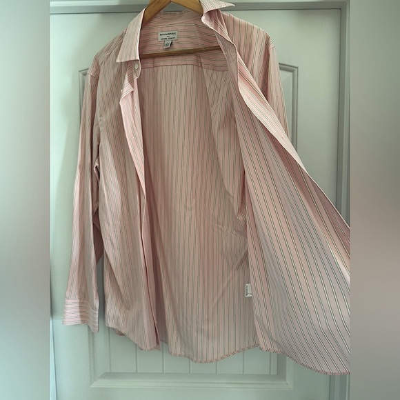 NWOT Banana Republic Men’s Button down Classic Fit Pink Large 16-16.5 Shirt - Picture 2 of 8